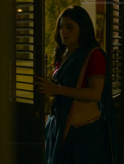 Isha Talwar Butt, Breasts Scene in Mirzapur